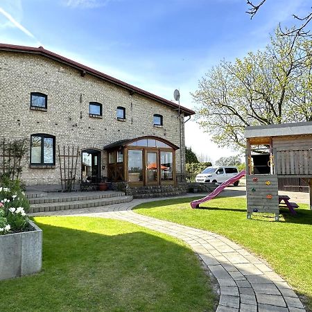 Behindertengerechte Ferienwohnung Nossentiner Huette Exterior photo